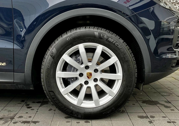 Porsche Cayenne cena 379000 przebieg: 42025, rok produkcji 2021 z Sokołów Małopolski małe 781